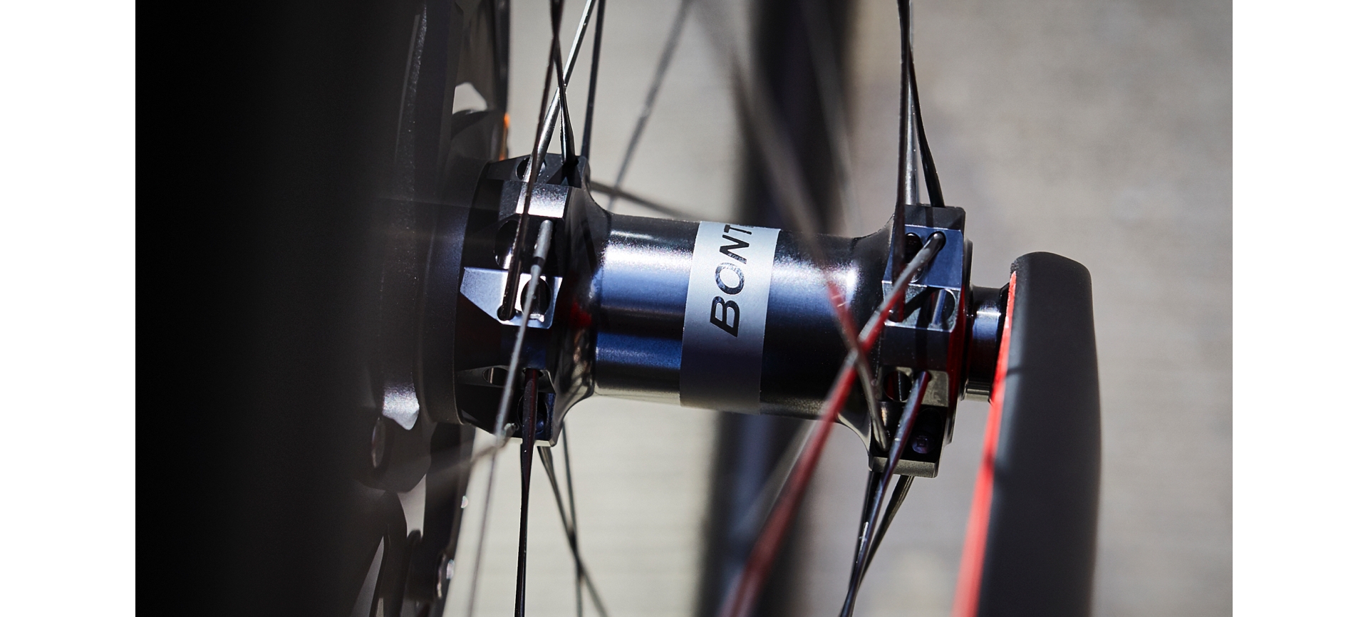 Cataract Concentratie Leggen Bontrager Aeolus Pro 37 TLR Disc Road Wheel | Trek Bikes