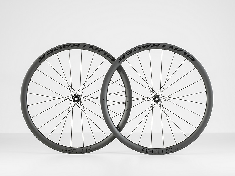 Bontrager Aeolus Pro 37 TLR Disc Road Wheel | Trek Bikes (JP)