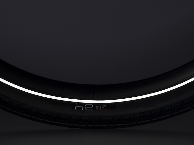 Bontrager H2 Hard-Case Lite Reflective Hybrid Tyre 