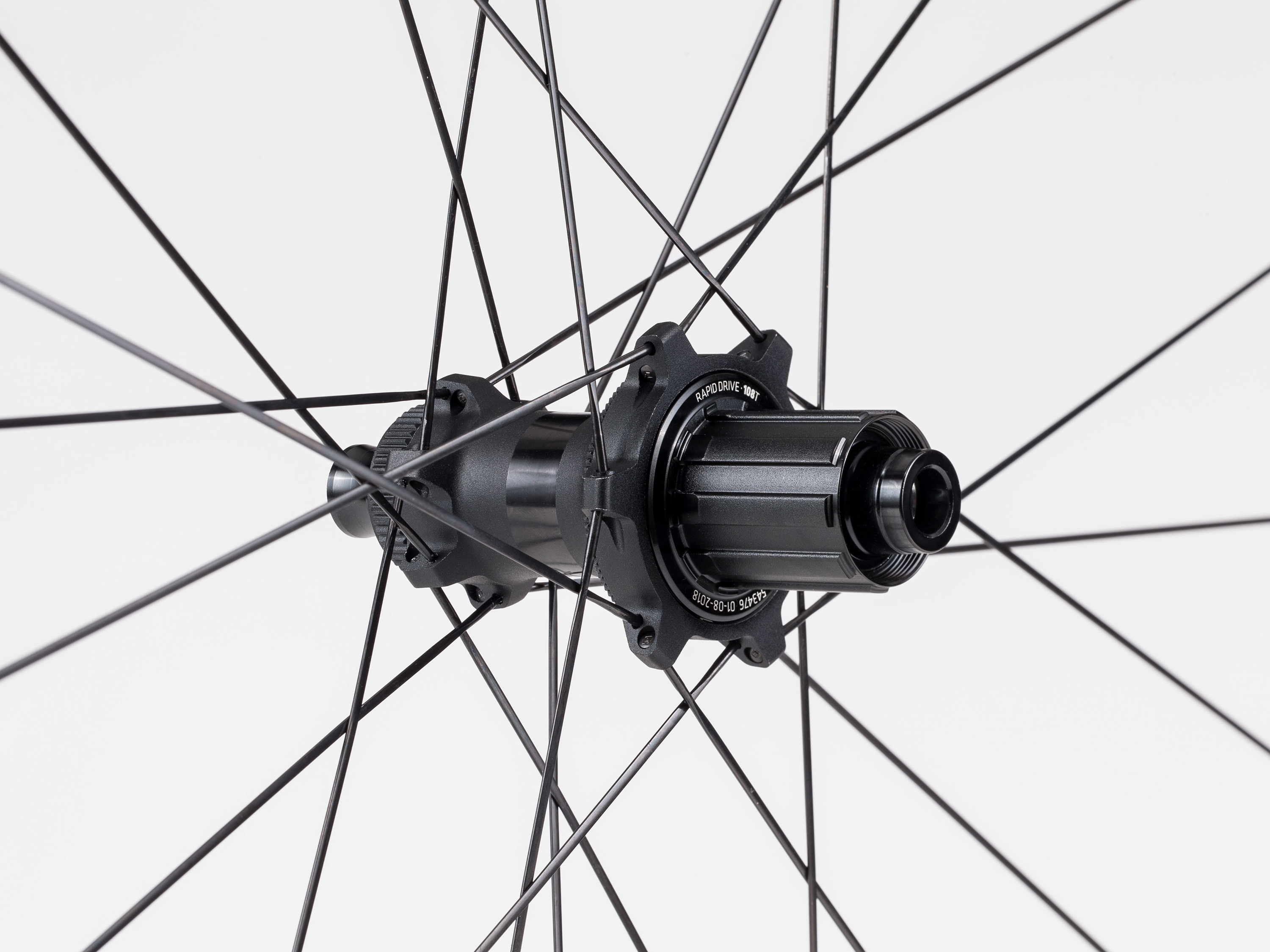 bontrager paradigm elite tlr road wheel