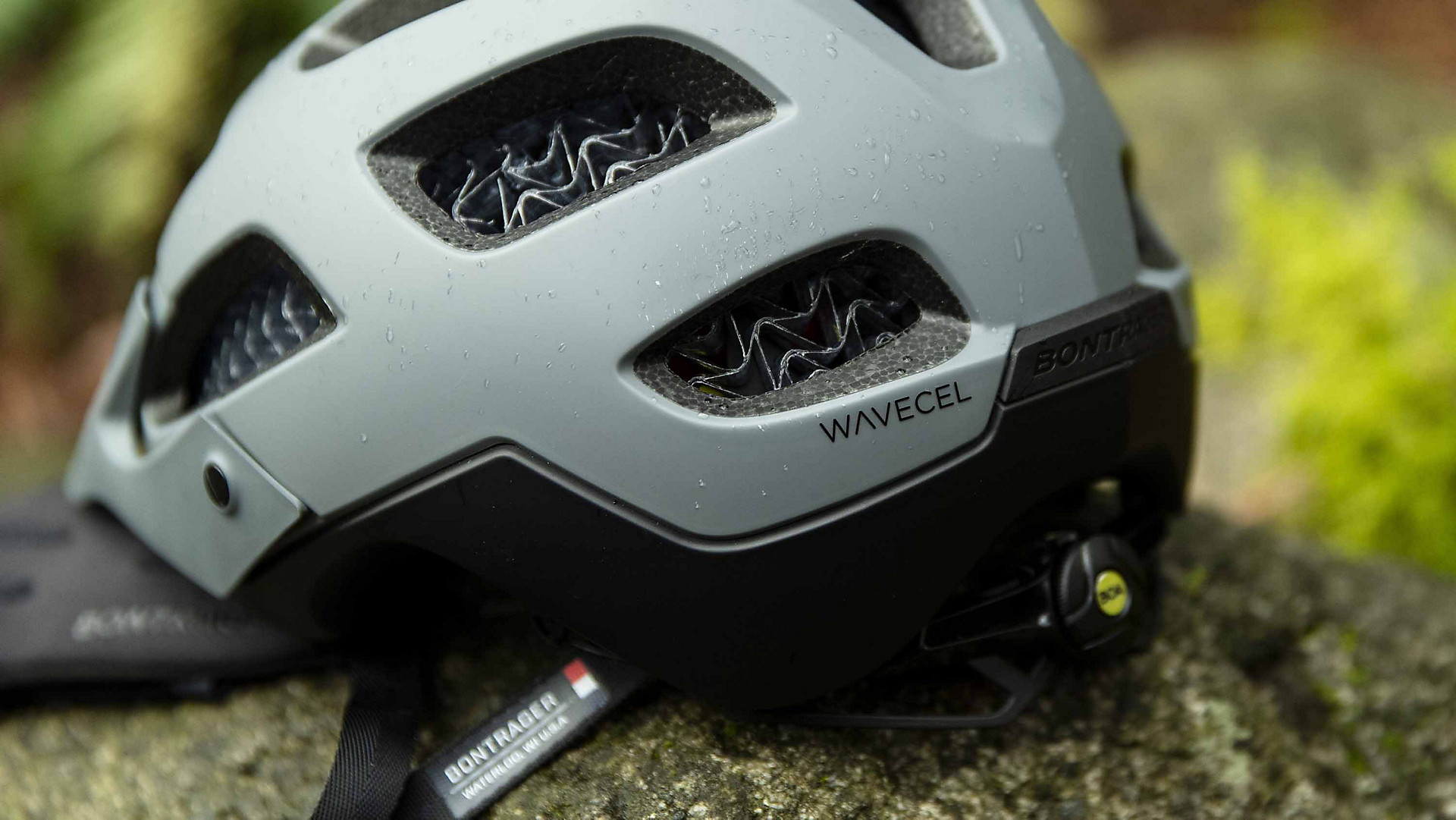 Adult cycling Helmet Mountain Track Bike Helmet Detachable Goggles 