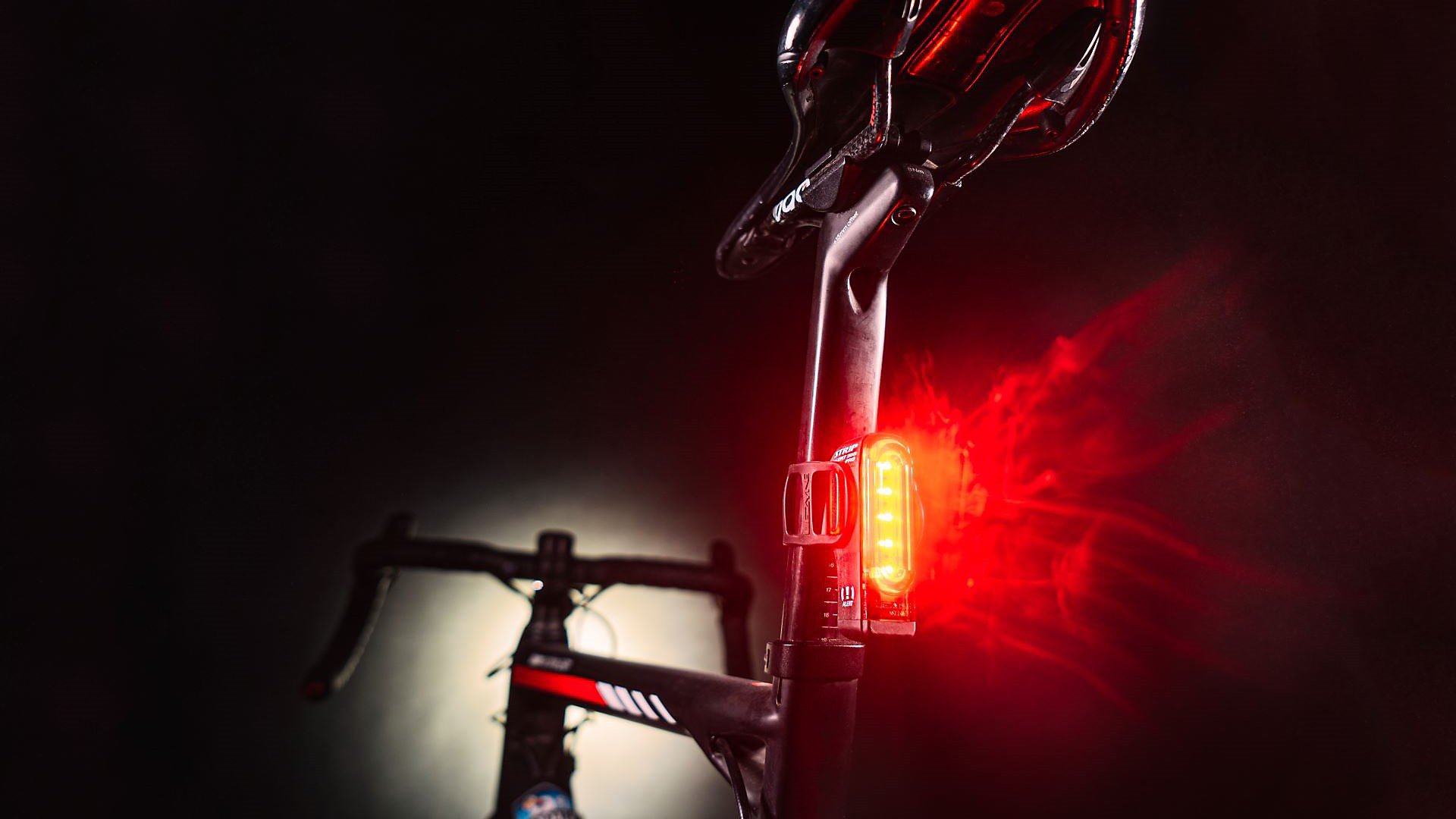 Lezyne Strip Pro Alert Drive Rear Bike Light | Trek Bikes