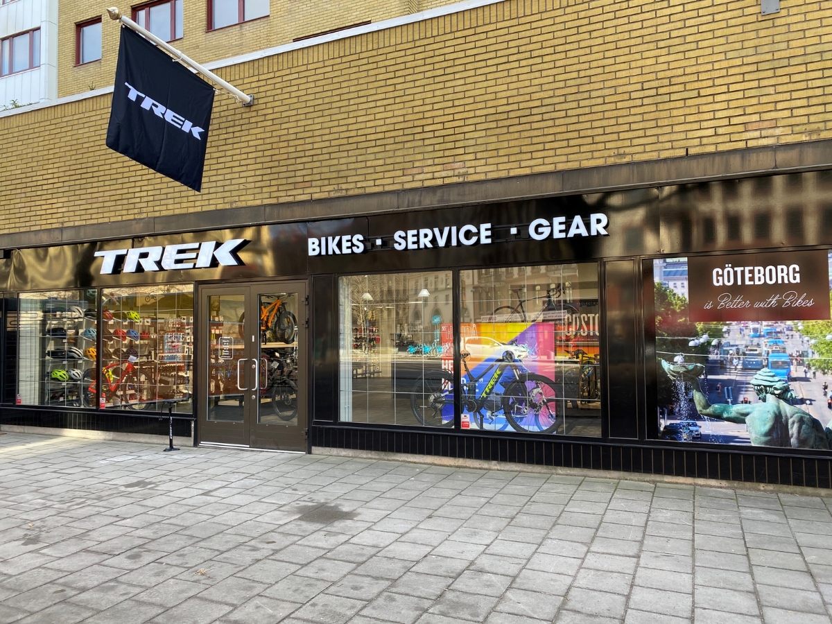 stores that sell trek bikes