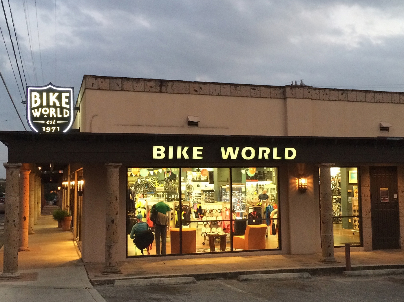 bike world broadway