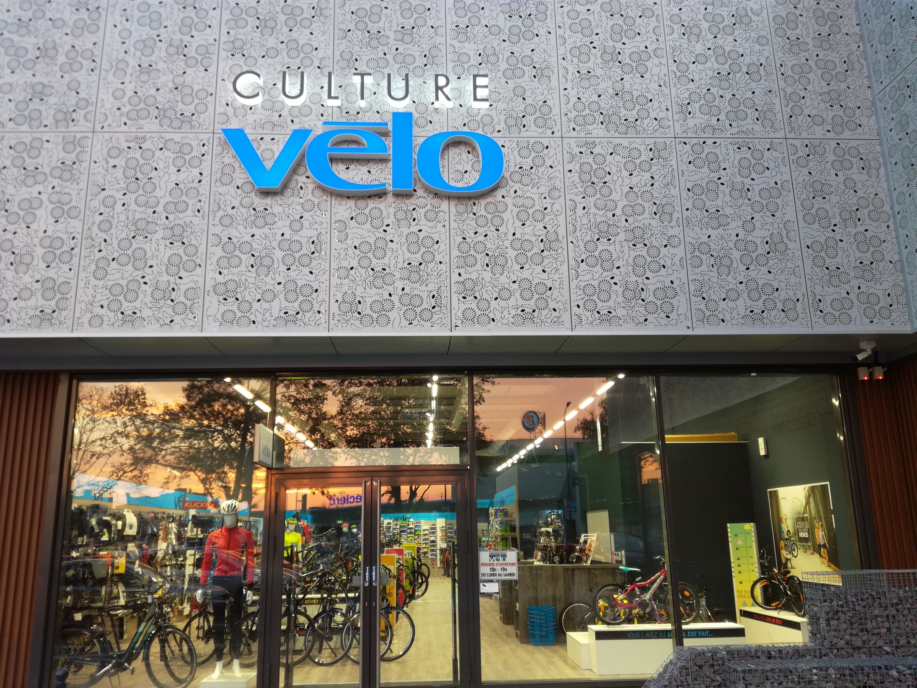 velo outlet