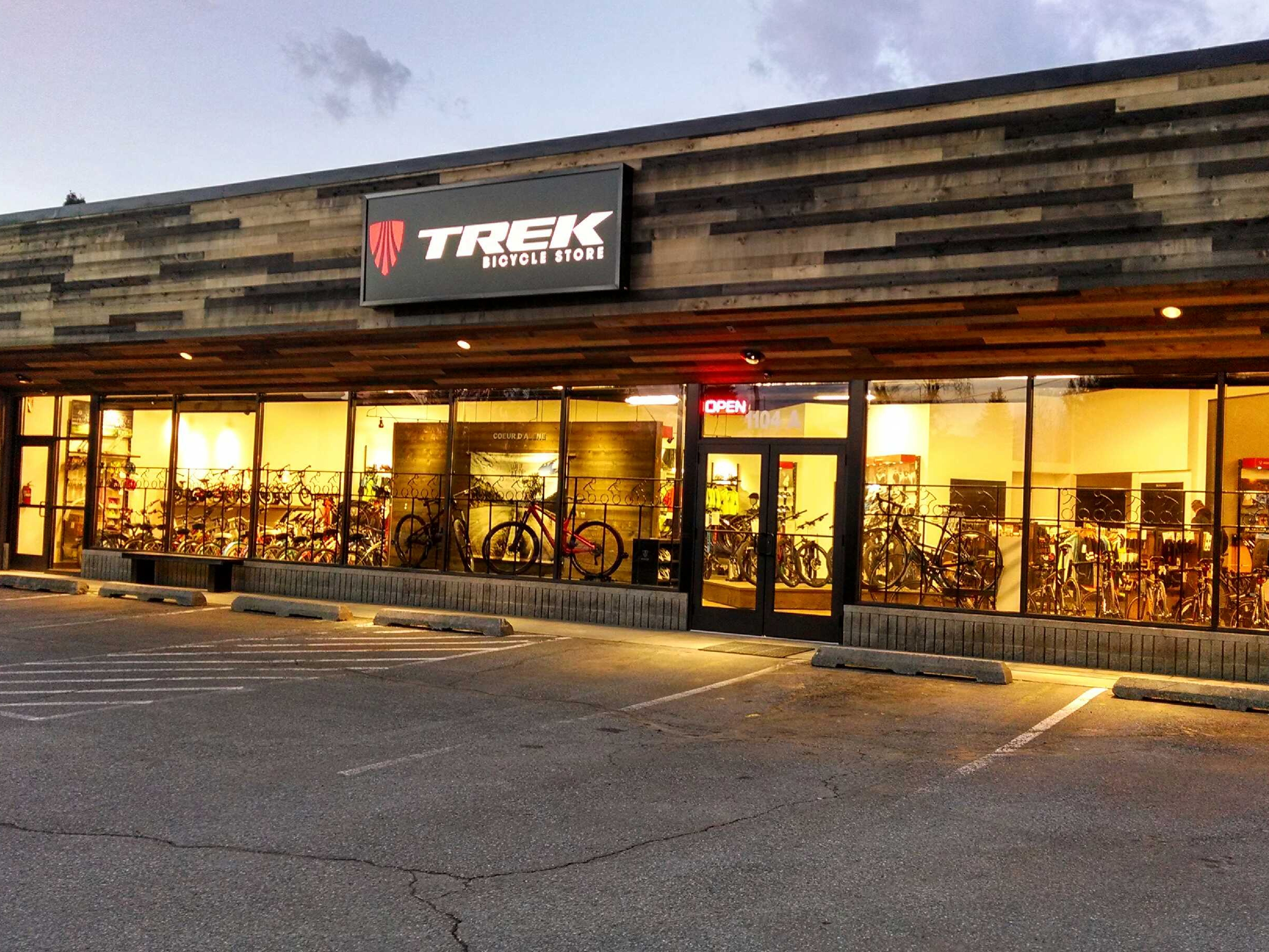 trek bicycle store