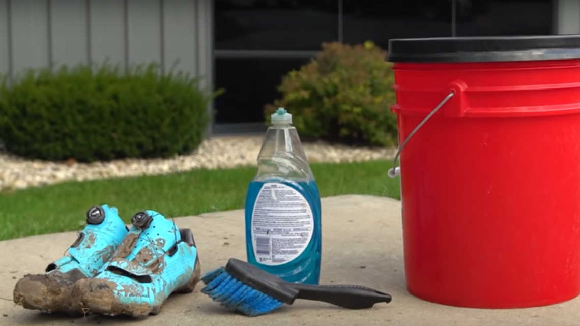 How To: Clean Your Bike Shoes
